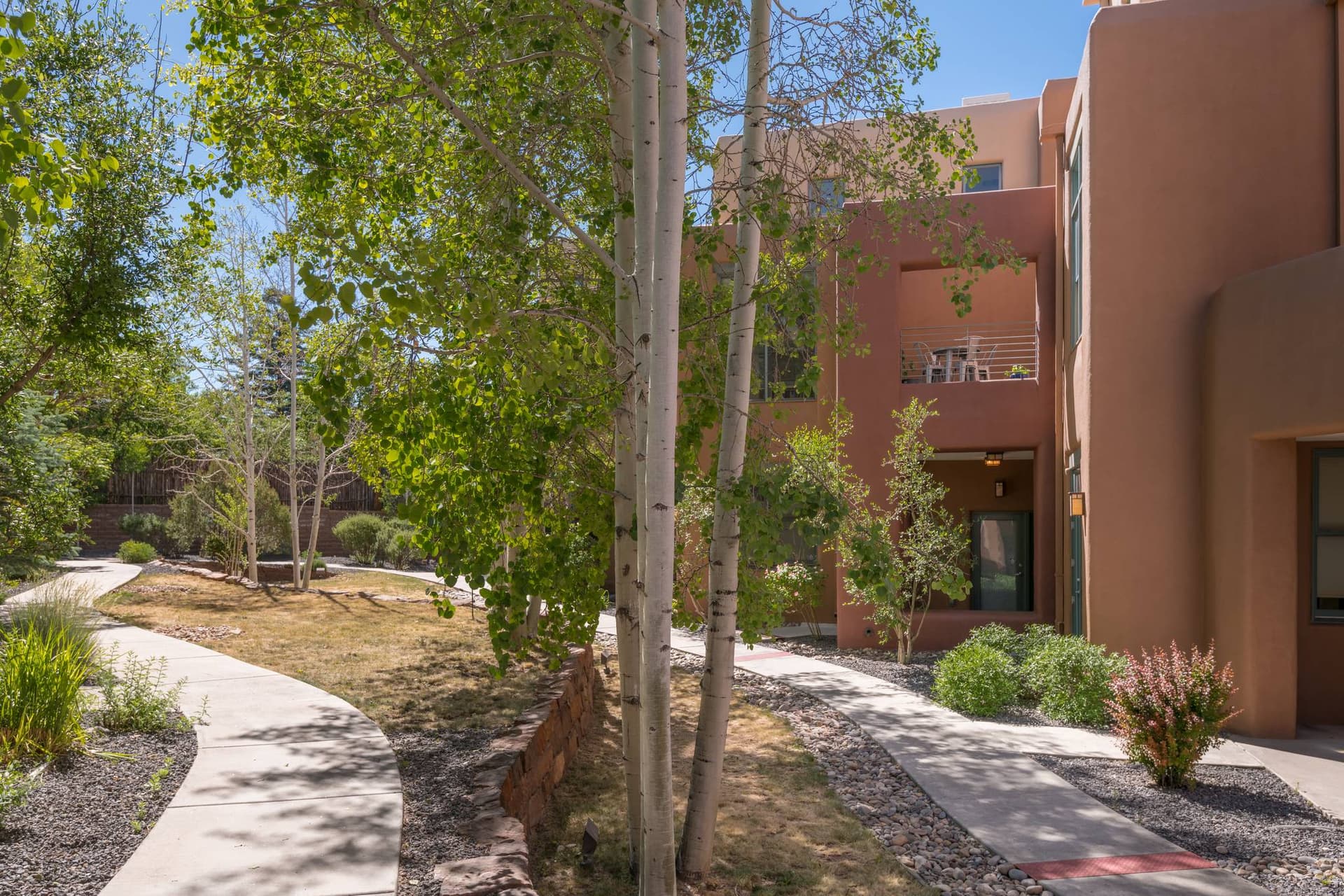 Eye Candy Loft - Image 16