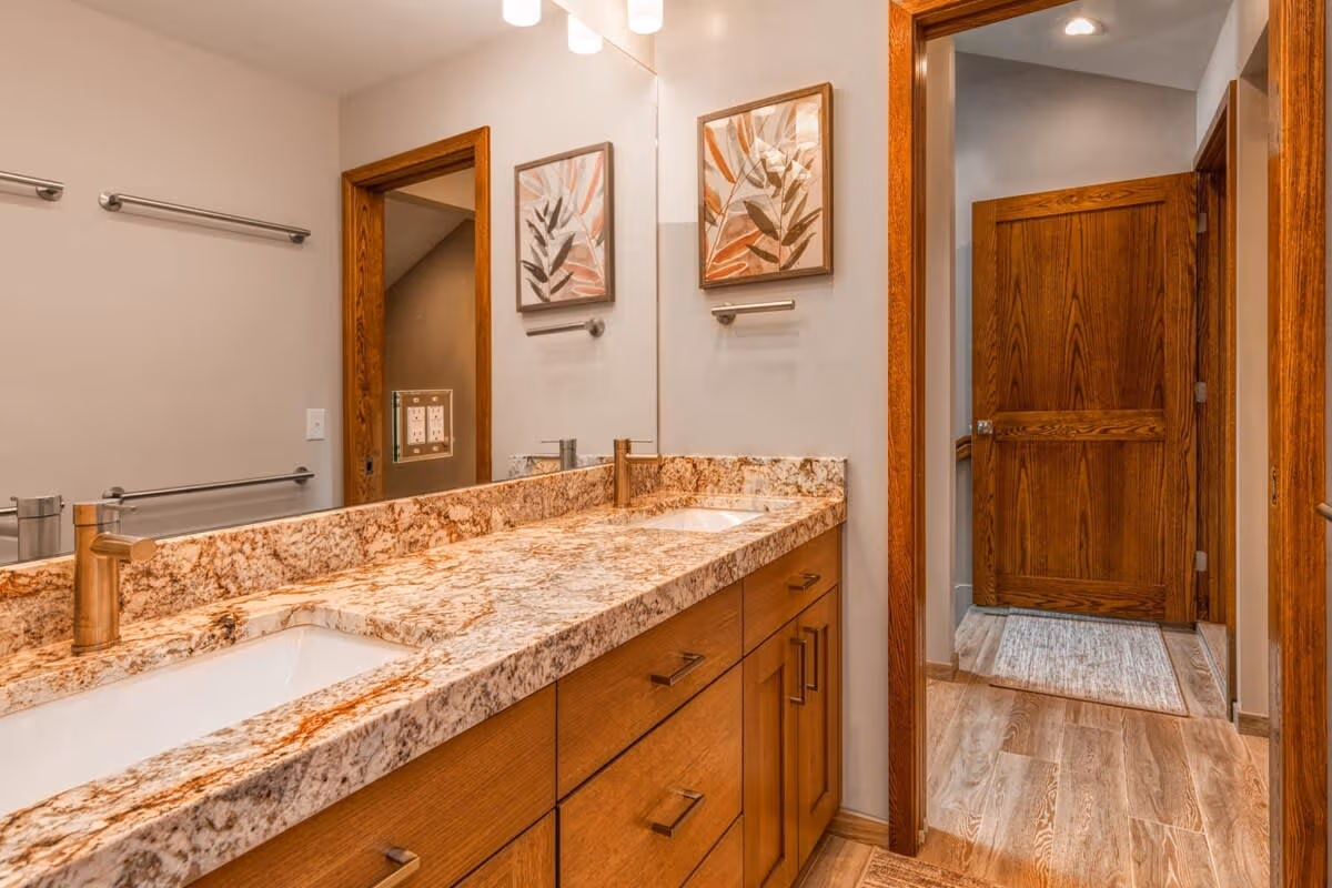 Slopeside Vista Loft - Image 27