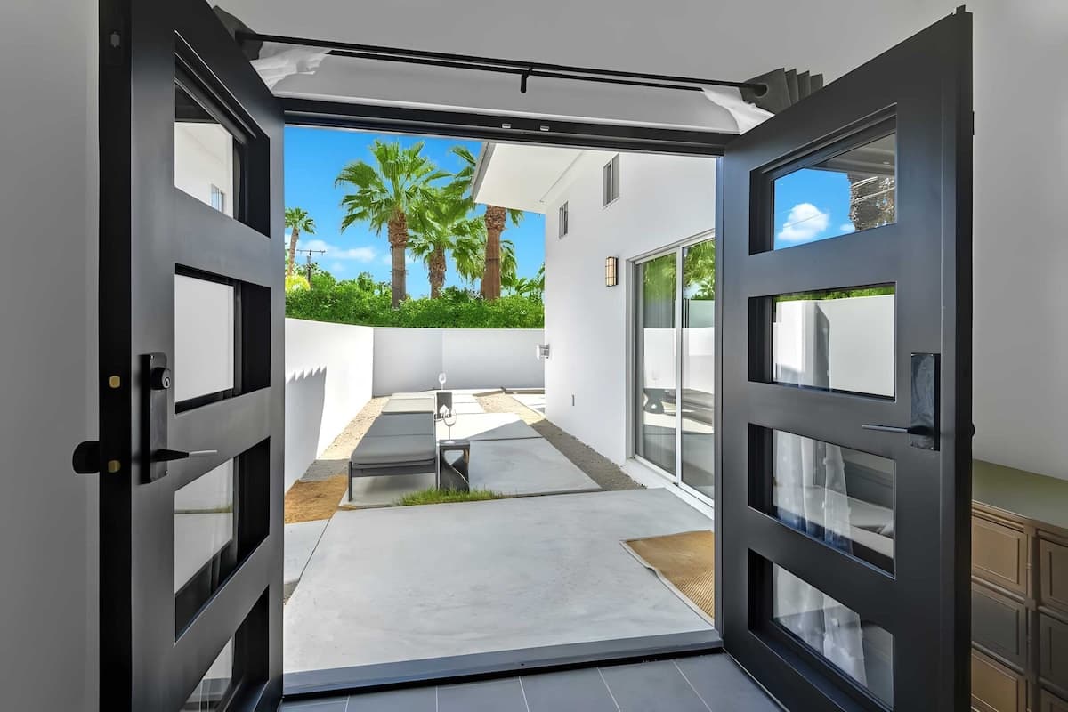 Modern Oasis Palo Verde - Image 17