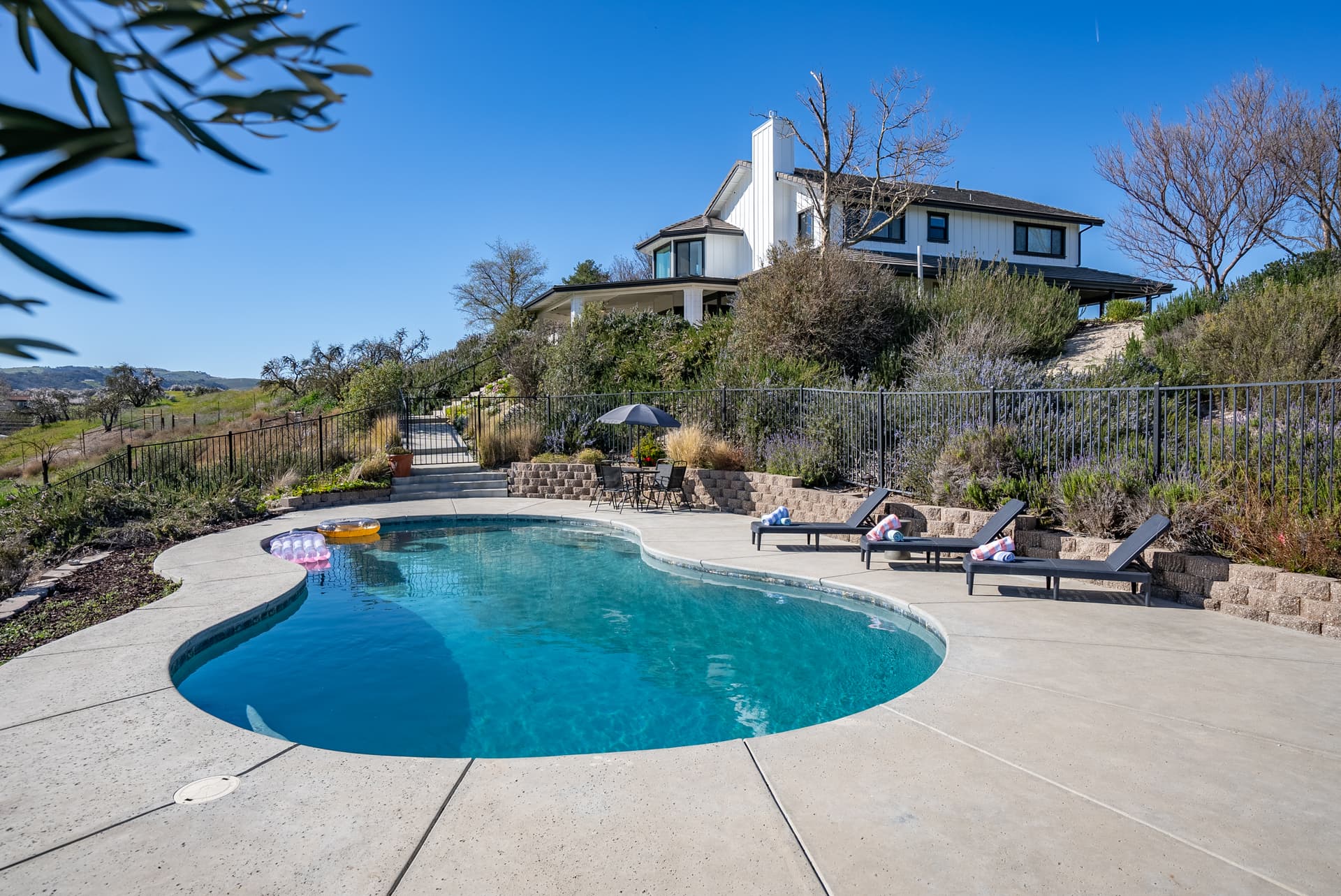 Mira Vista Manor - Image 58