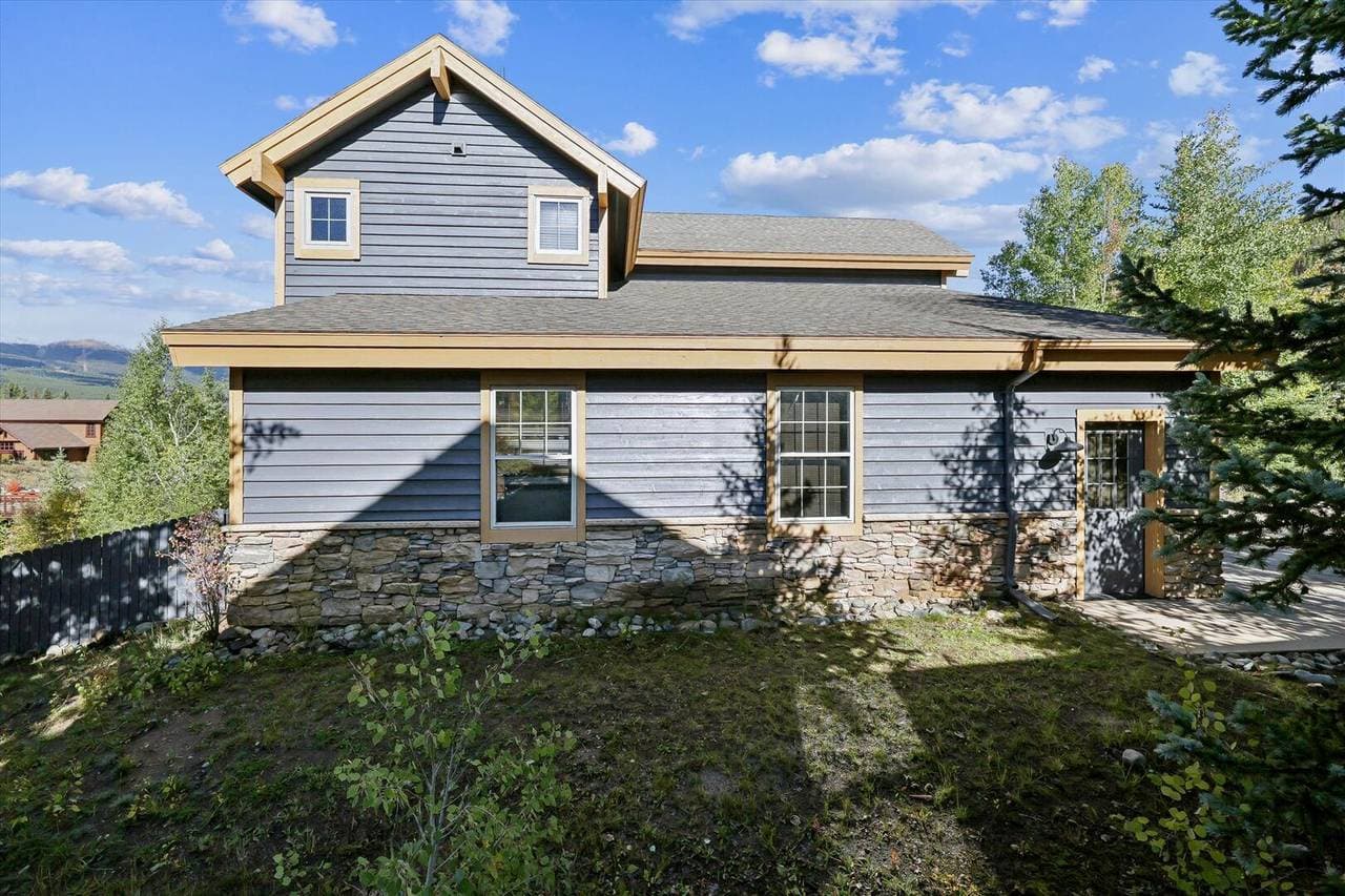 Creekside Escape - Image 53