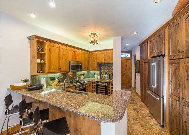 Summit Ridge Retreat - Image 5