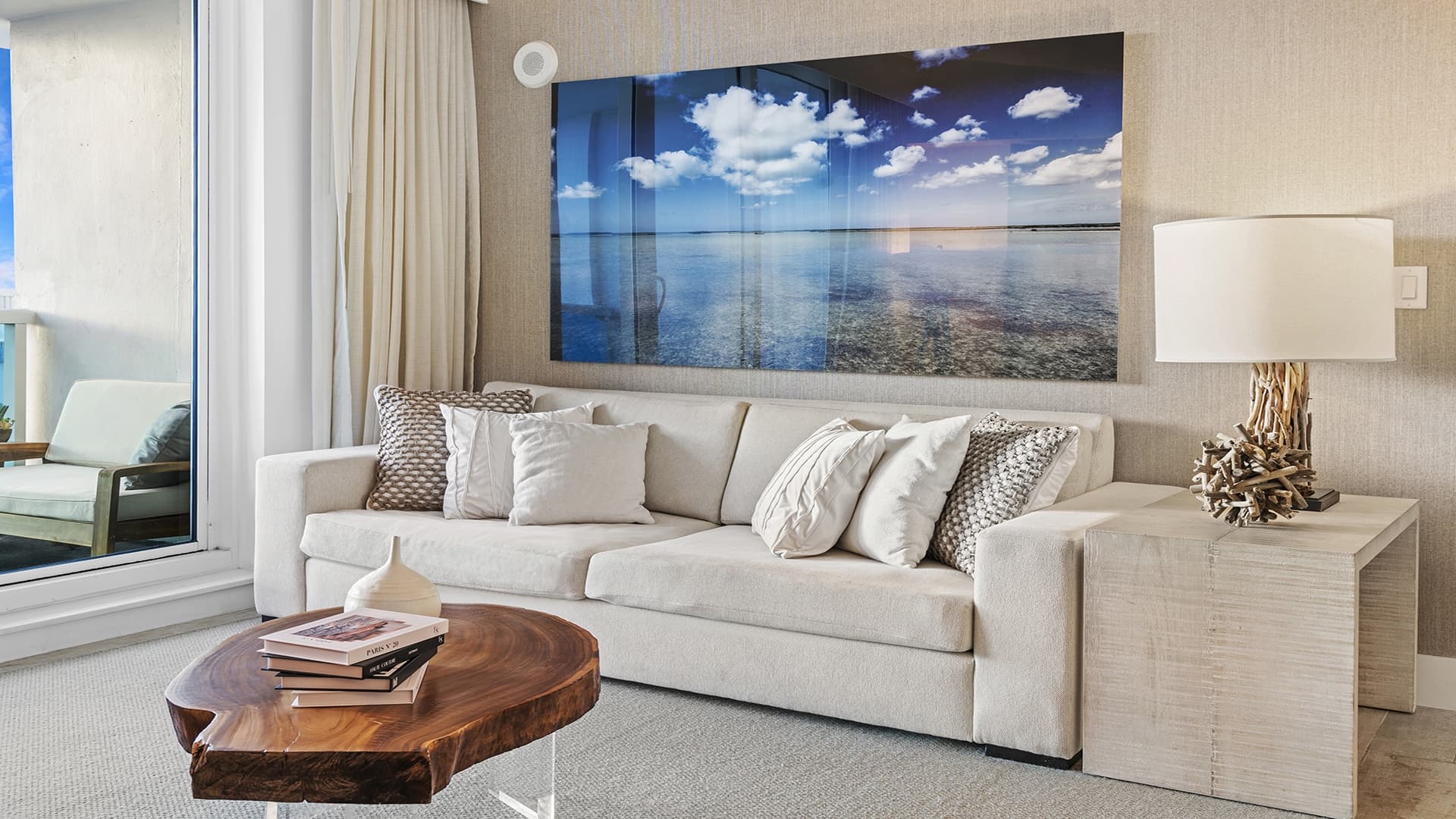 1 Hotel & Homes Condo #945 - Image 11