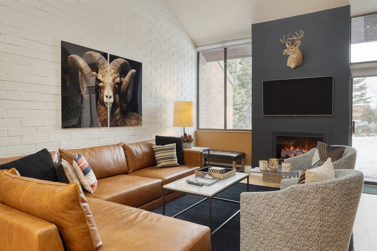 Parkside Condo - Image 1