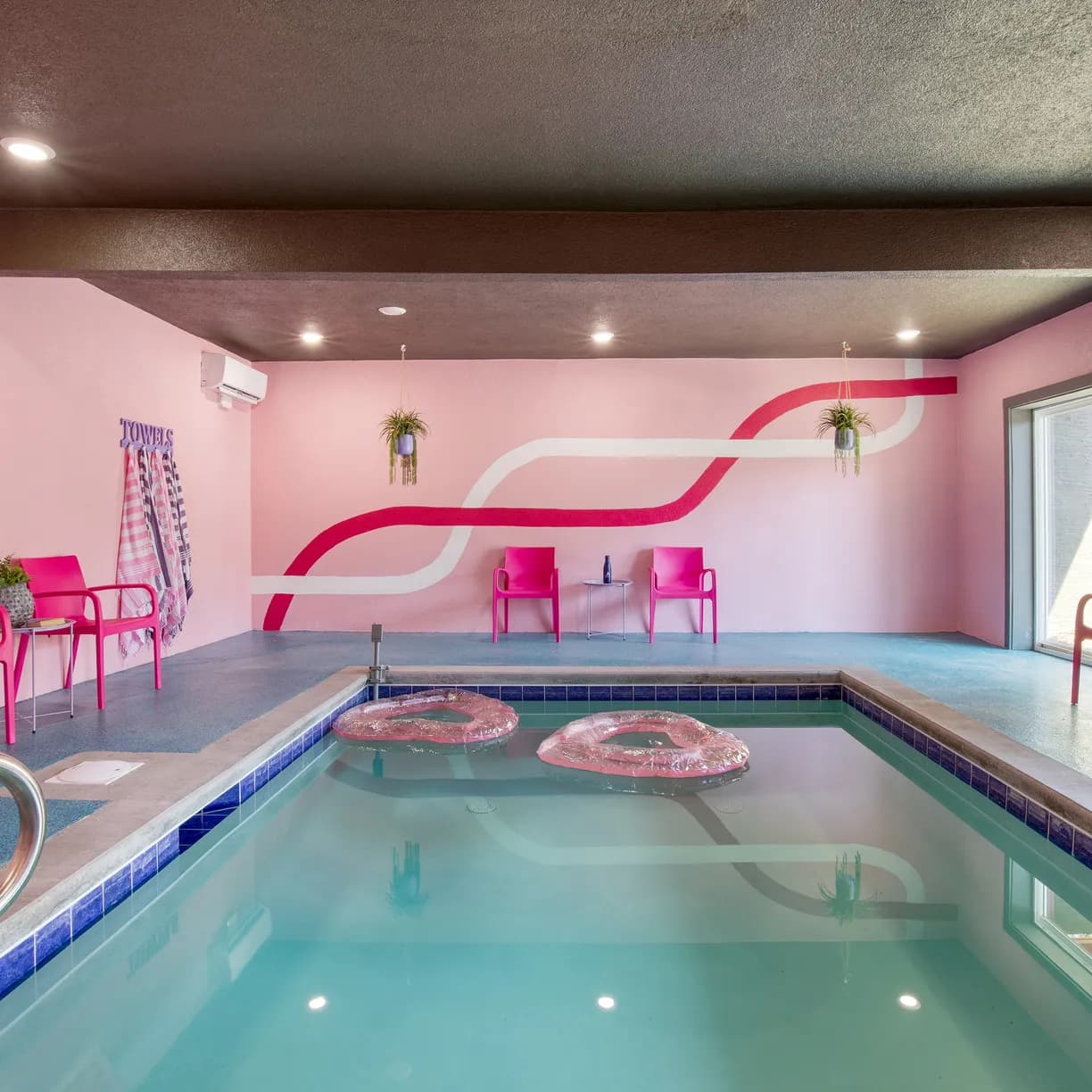 Pink Pines Place - Image 3