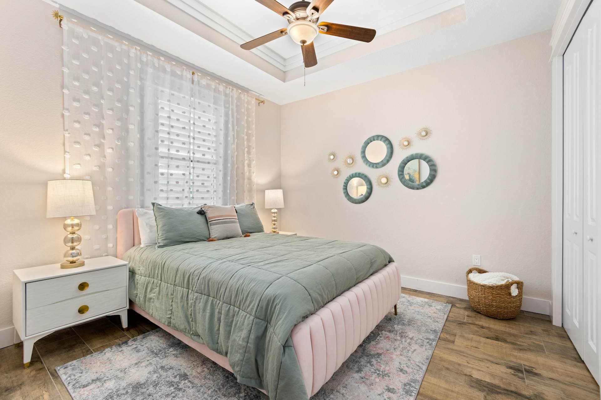 Paradise Daydream - Image 21