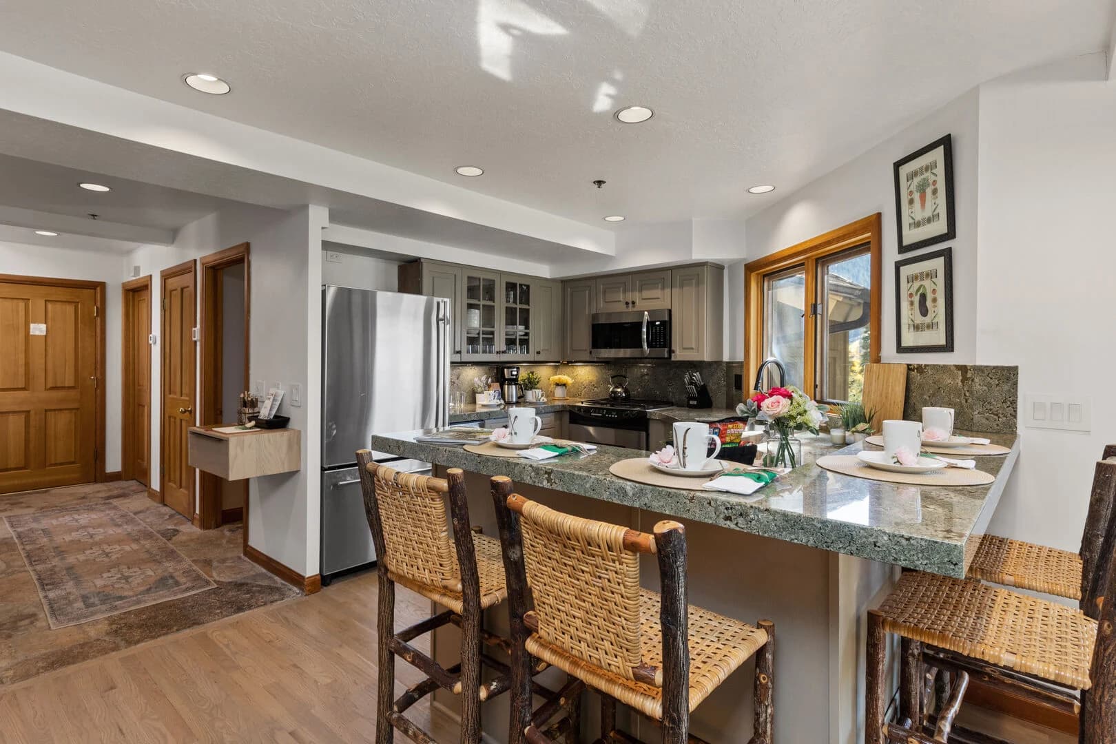 Ridge in Deer Valley - Image 3