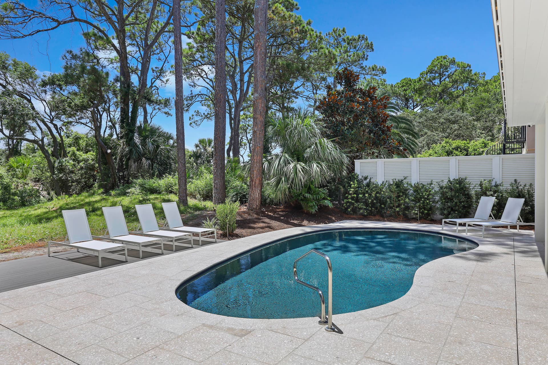 Cassina Sands - Image 2