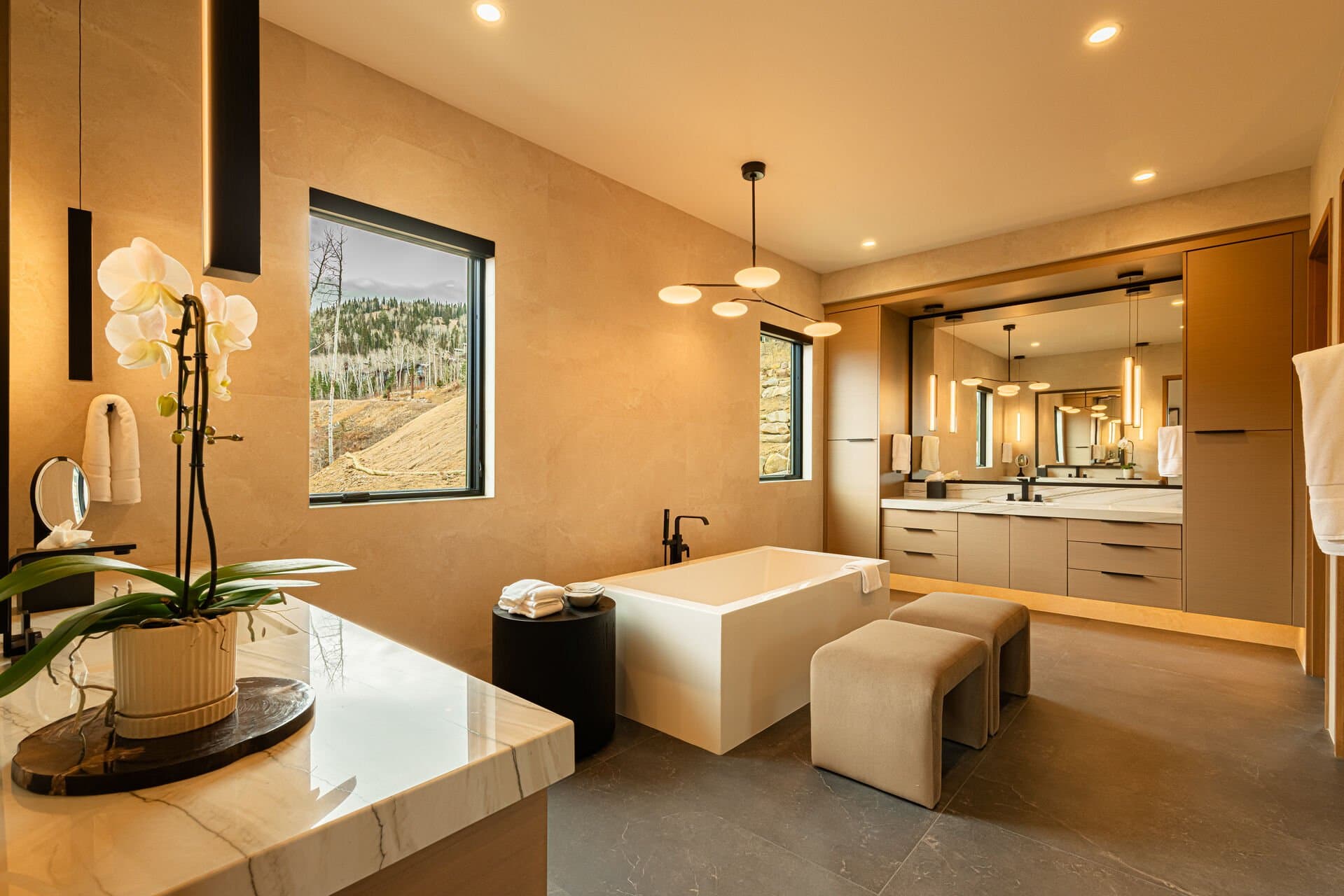 Luxe at Moonshadow - Image 45