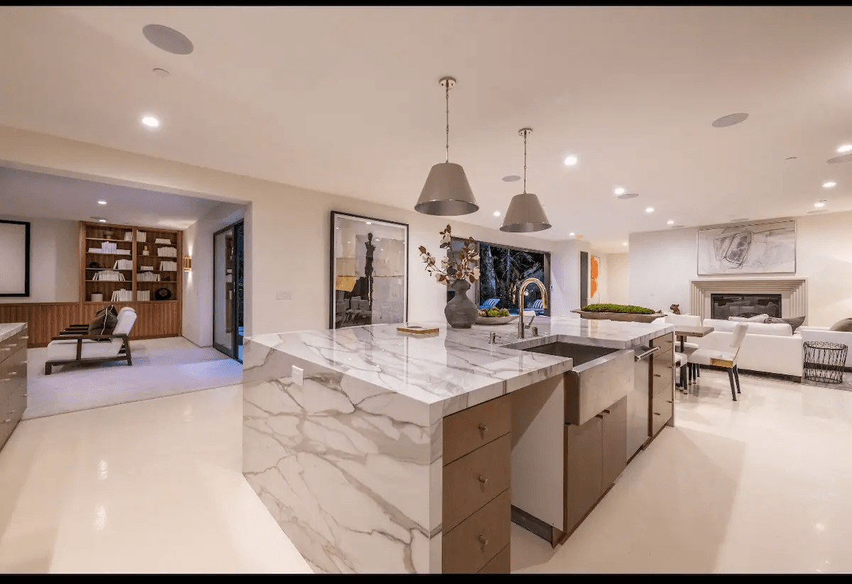 Hollywood Regency Villa - Image 27