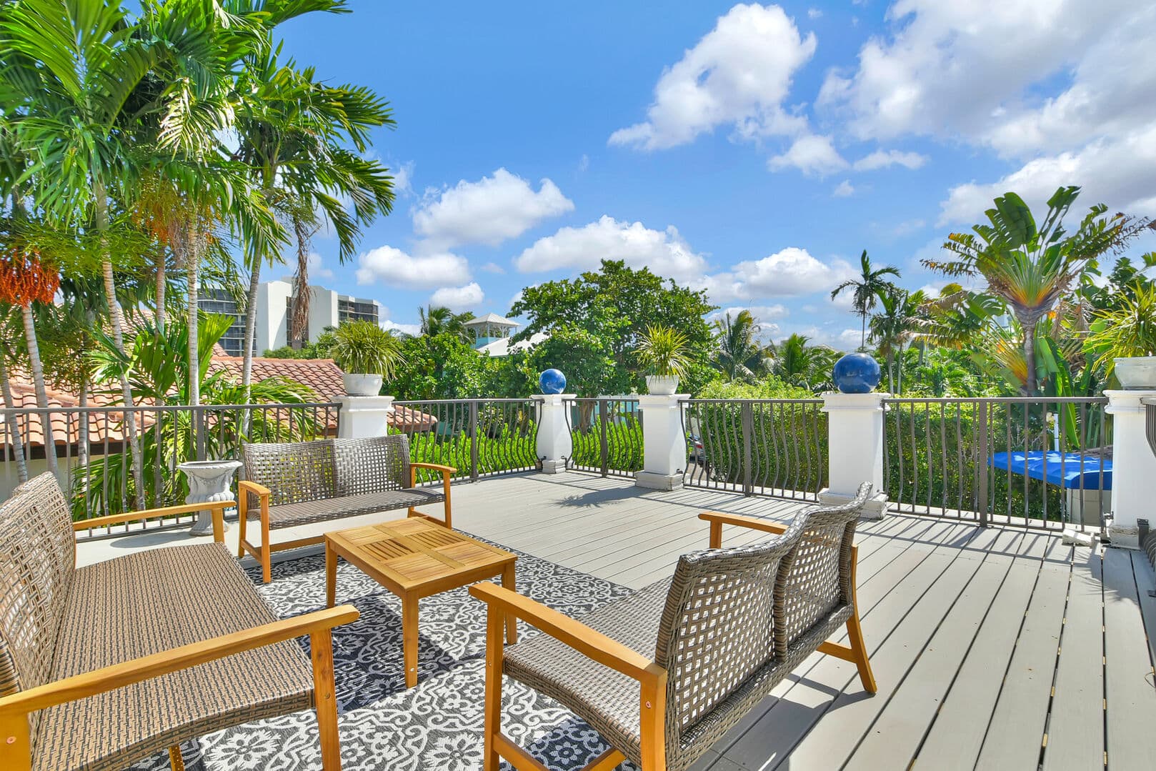 Lake Wyman House - Image 24