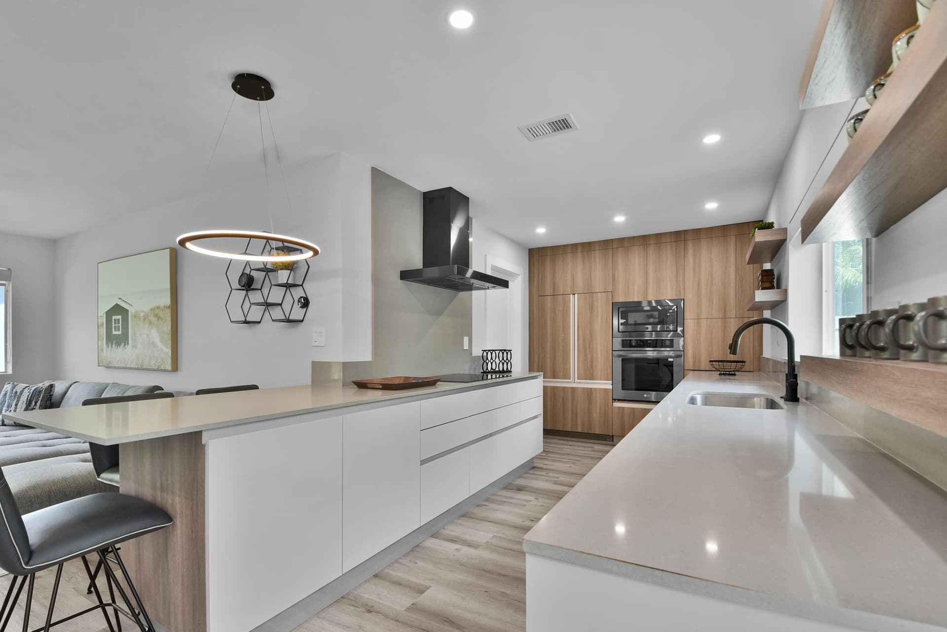 Bluebird House - Image 14