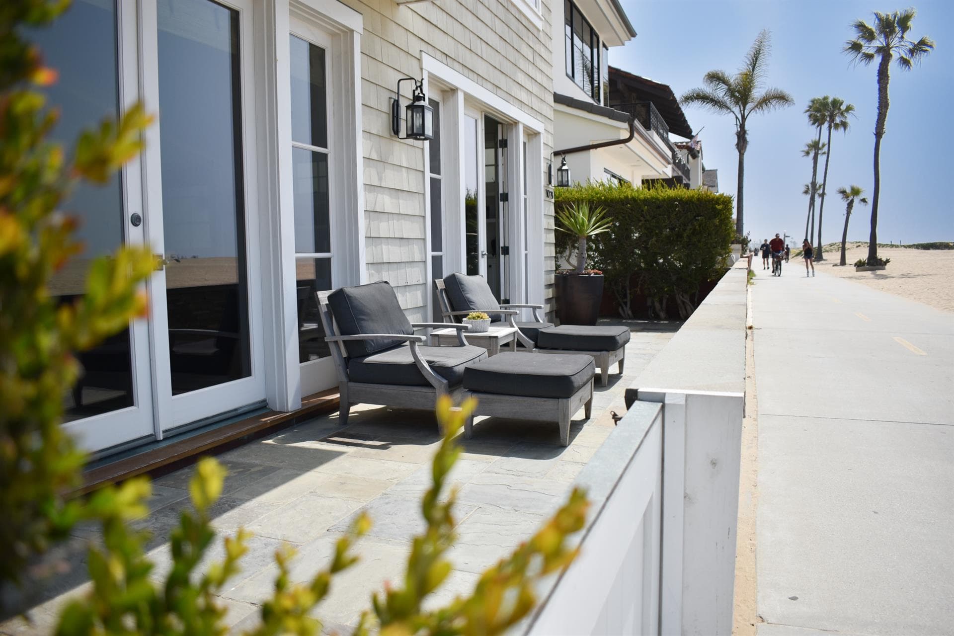 Oceanside Life - Image 4