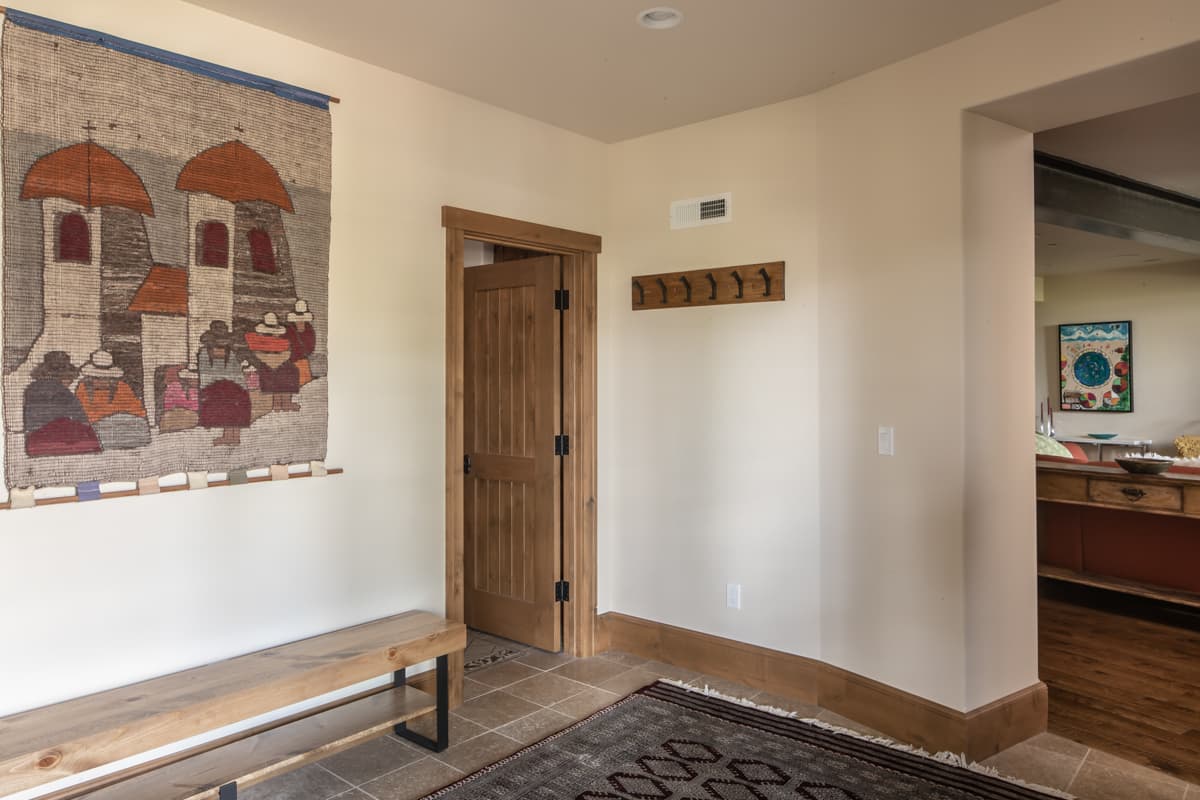 Settlement Cabin - Image 25