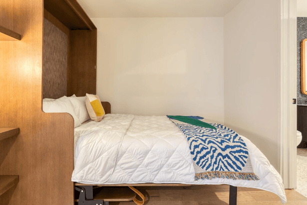 Emos Residence - Image 14