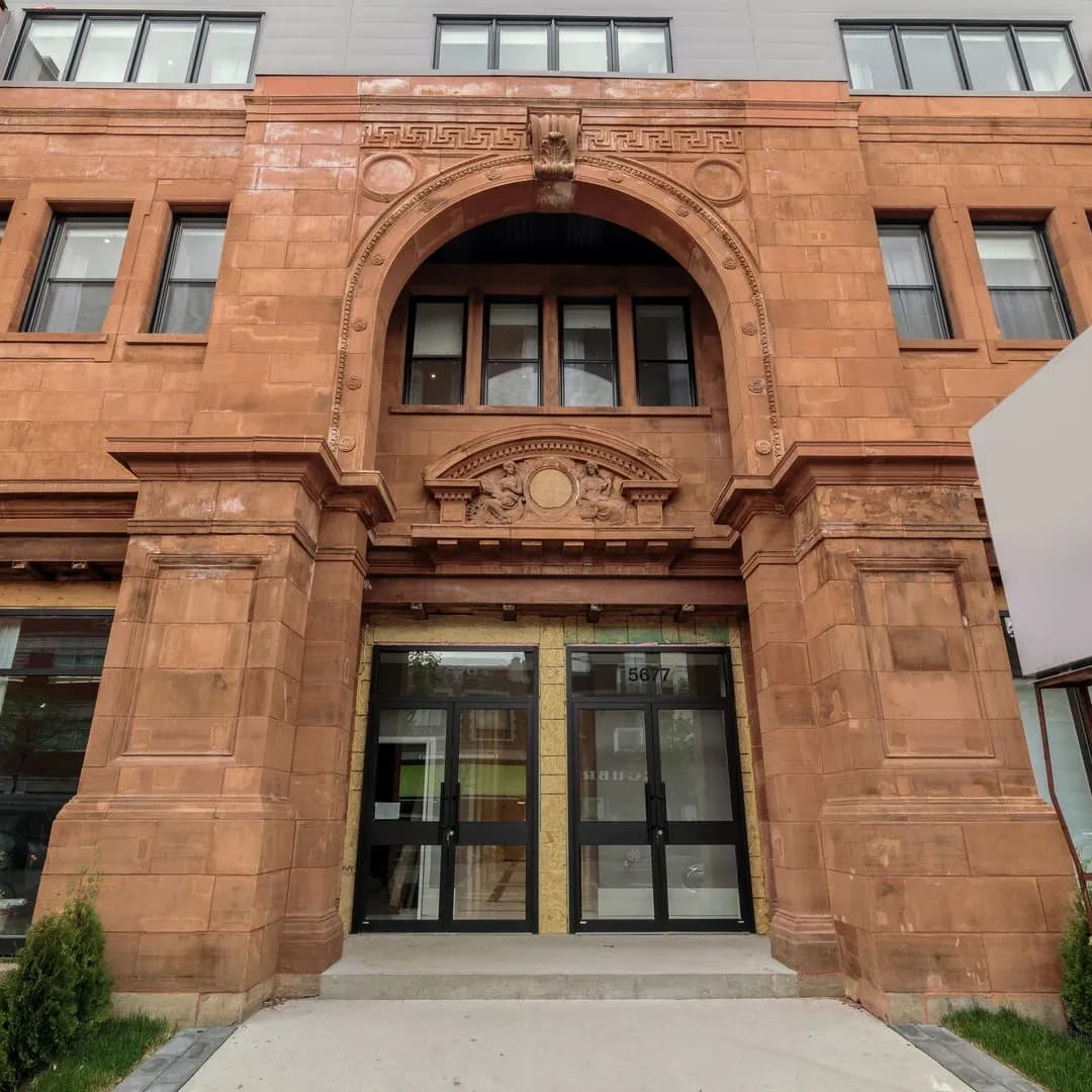 Saint Home - Image 46