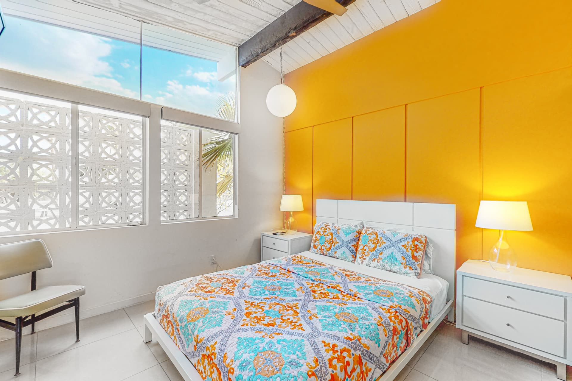 Six Palms Home - Image 14