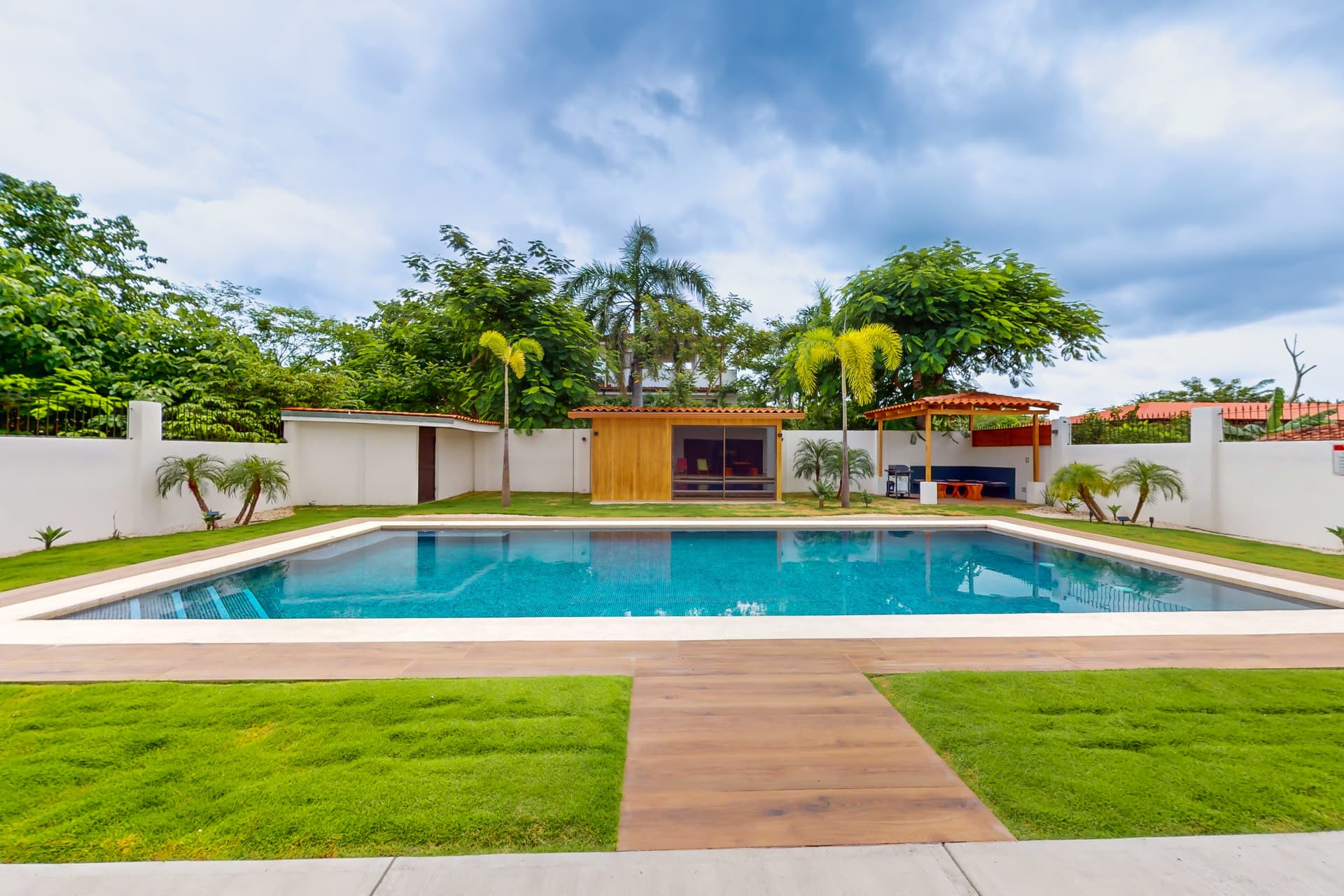 Coral Home 1 - Image 20