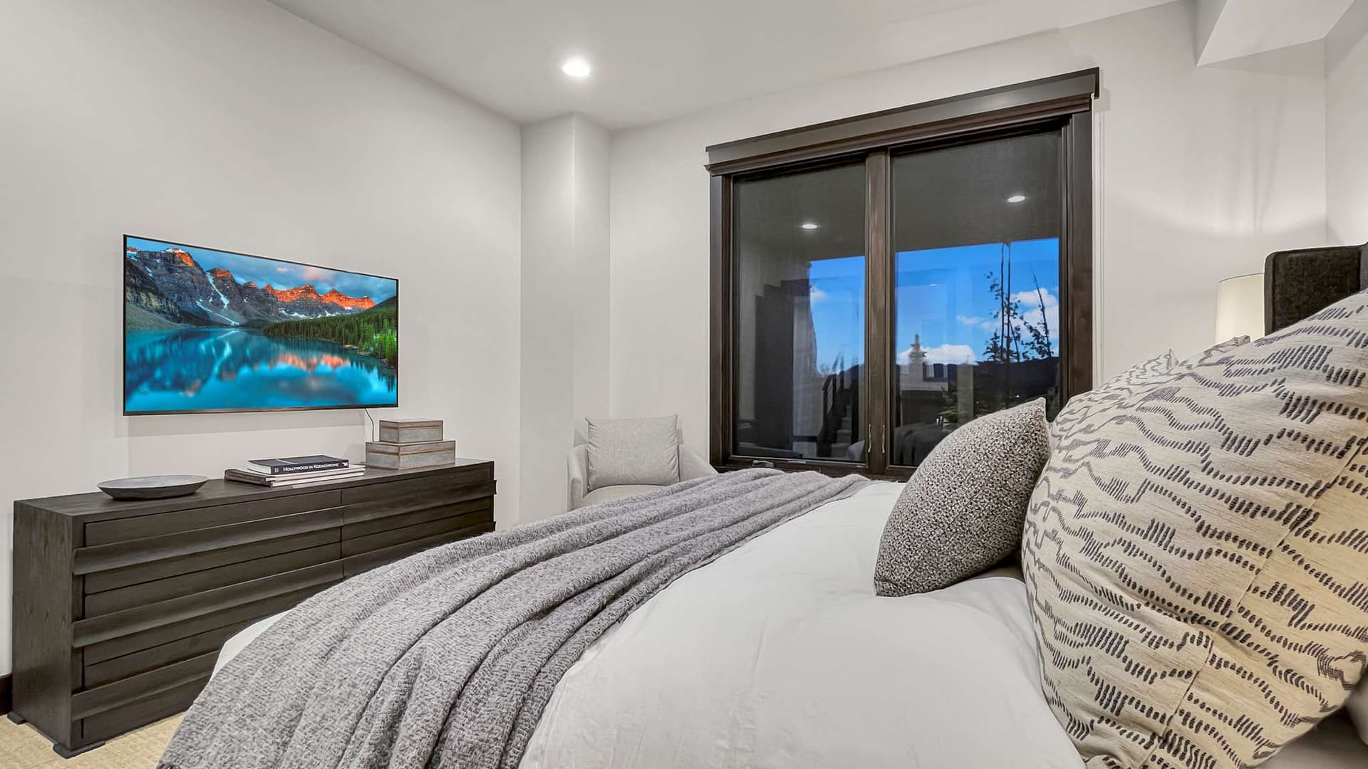 Grande Vistas Estate - Image 65