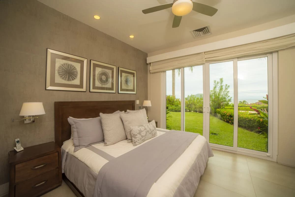 Miramar Condo 4E - Image 2