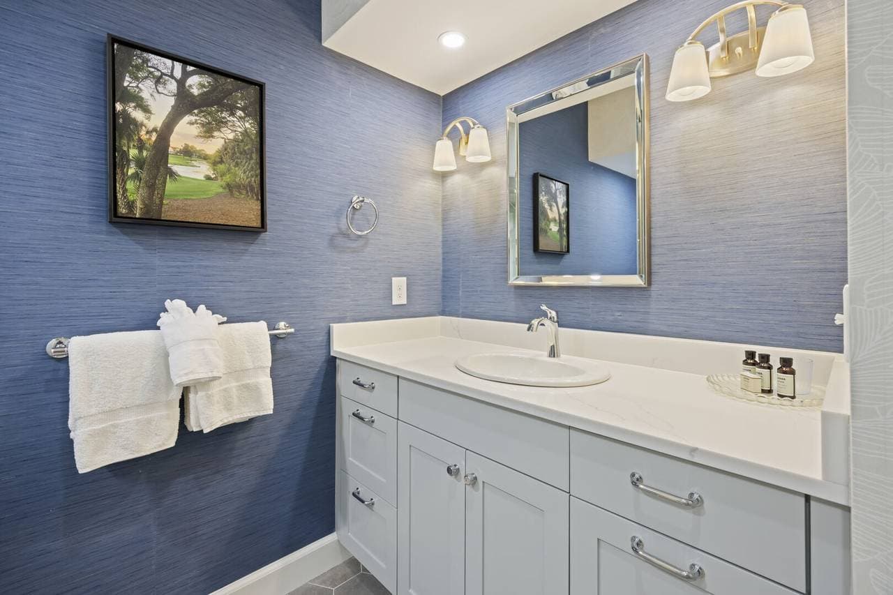 Turtle Point #4984 - Image 20