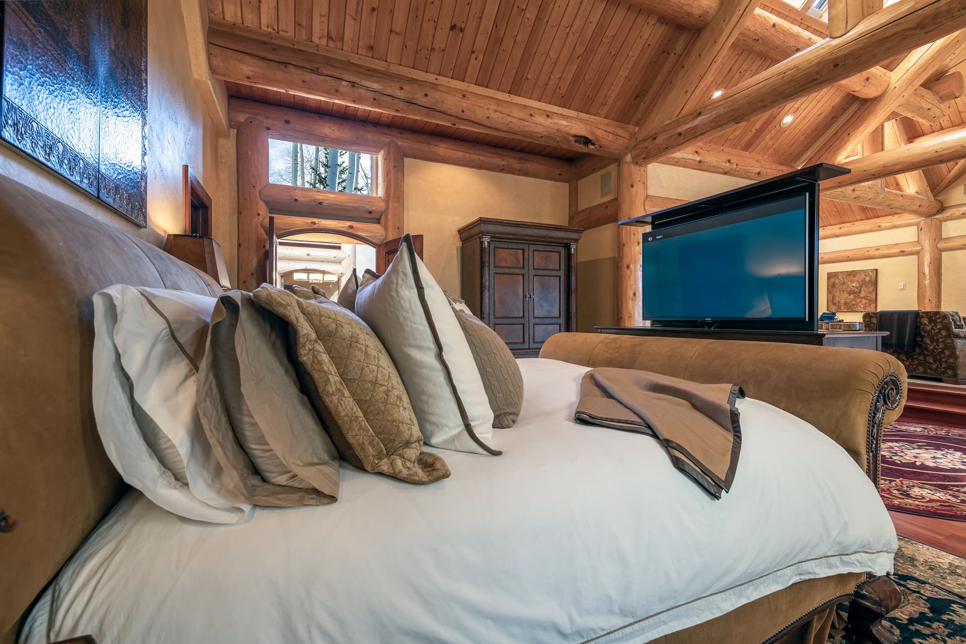 Log Out At Touchdown Retreat - Image 21