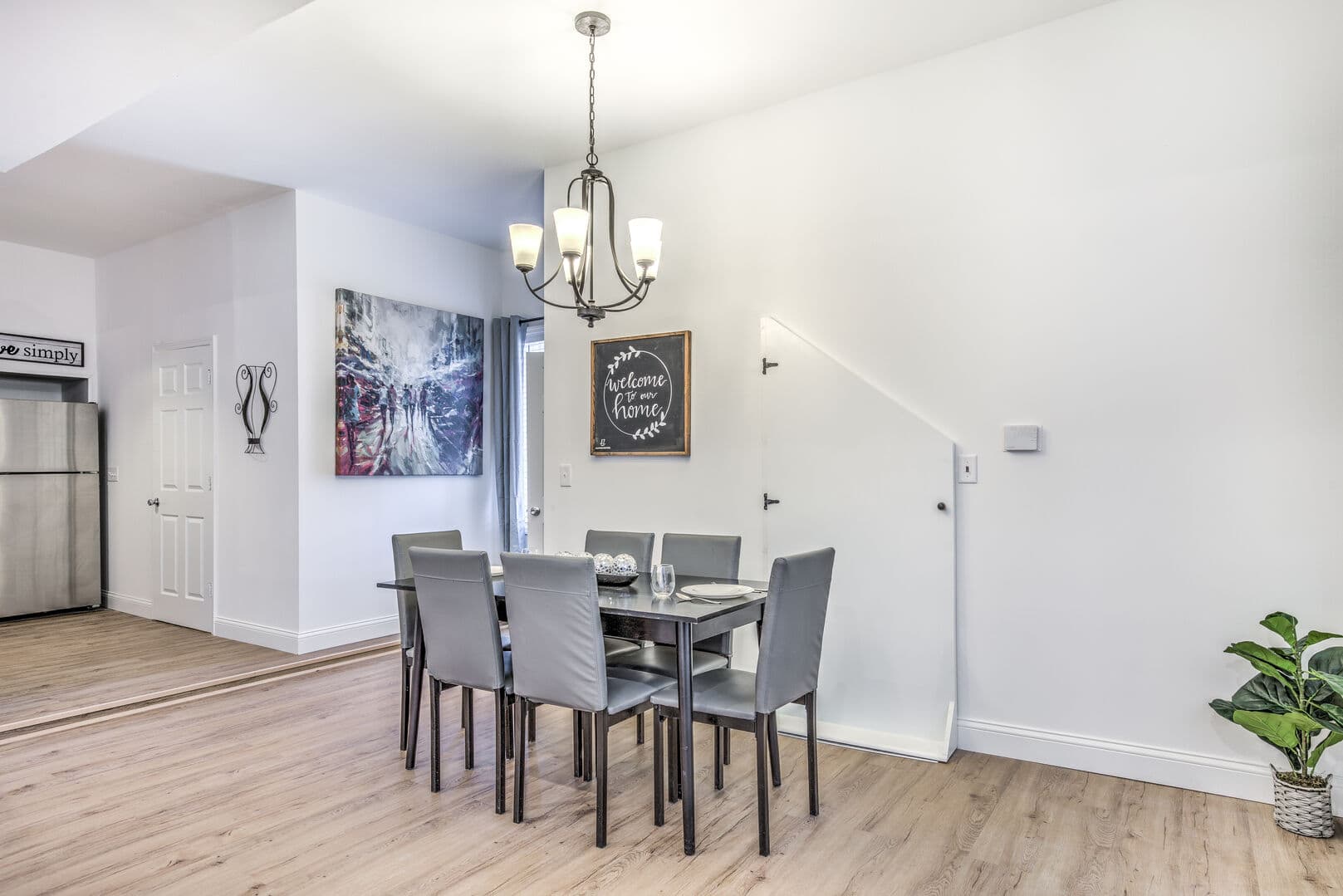 Lenox Comfort Corner - Image 9