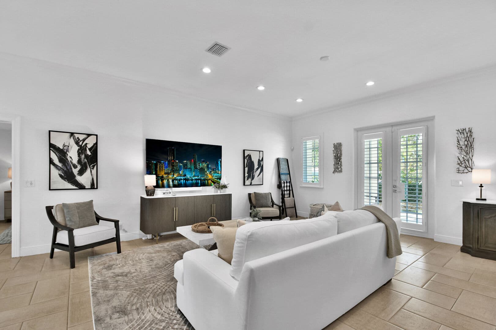 Kendal Green Villa - Image 4