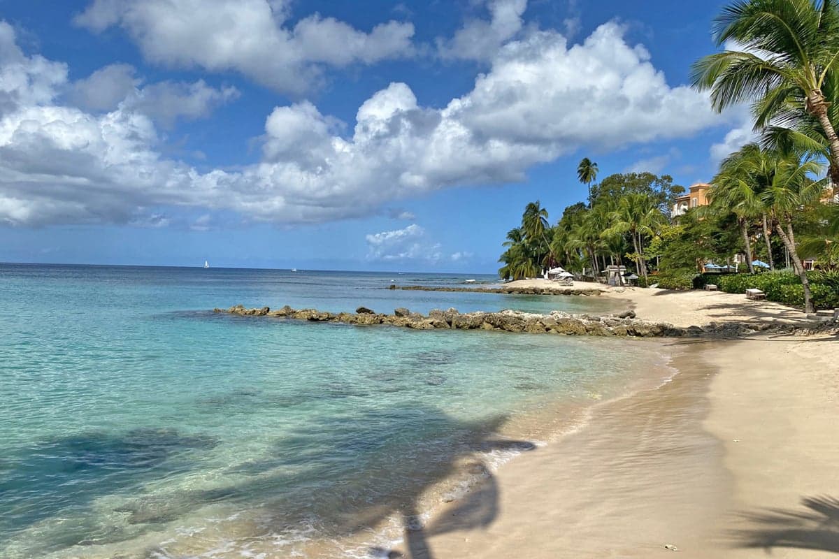 Coral Beach Home - Image 15