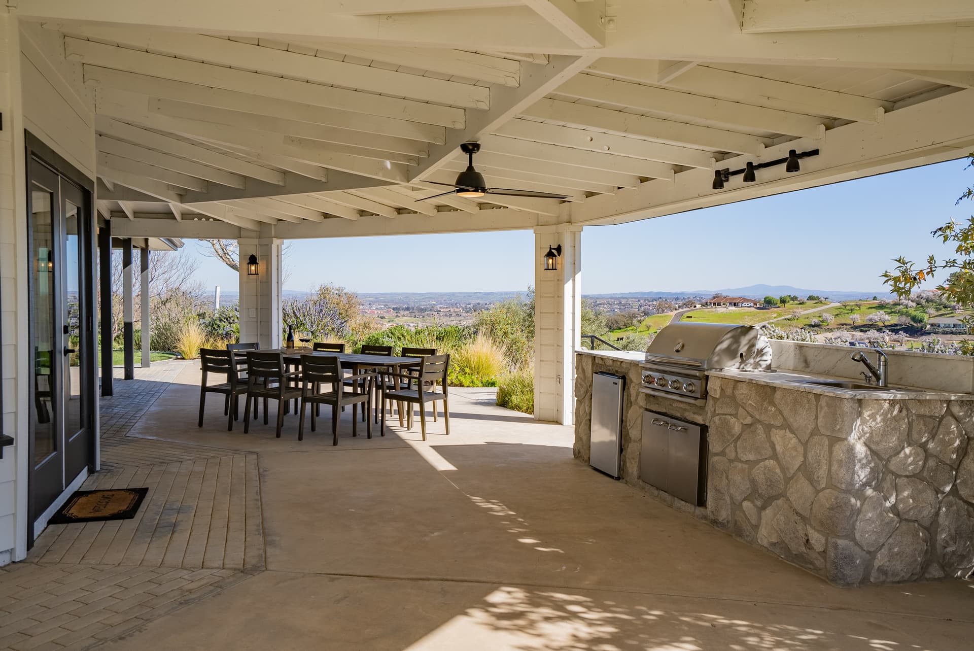 Mira Vista Manor - Image 64