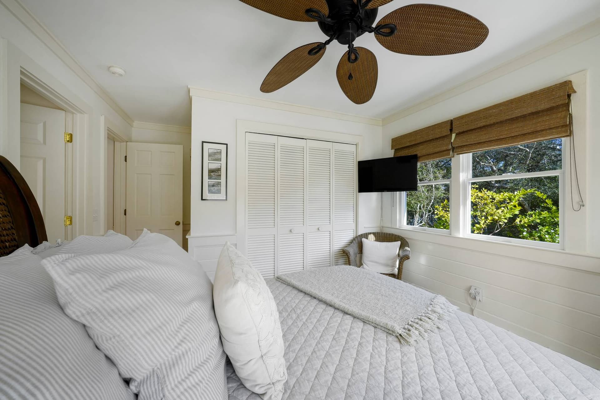 Southern Exposure - Image 20