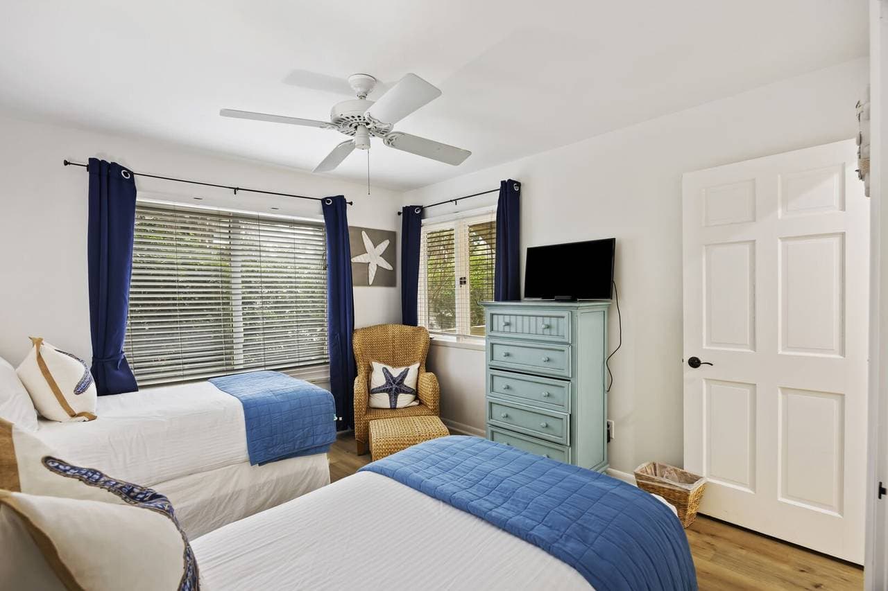 Livin' on a Dune - Image 23