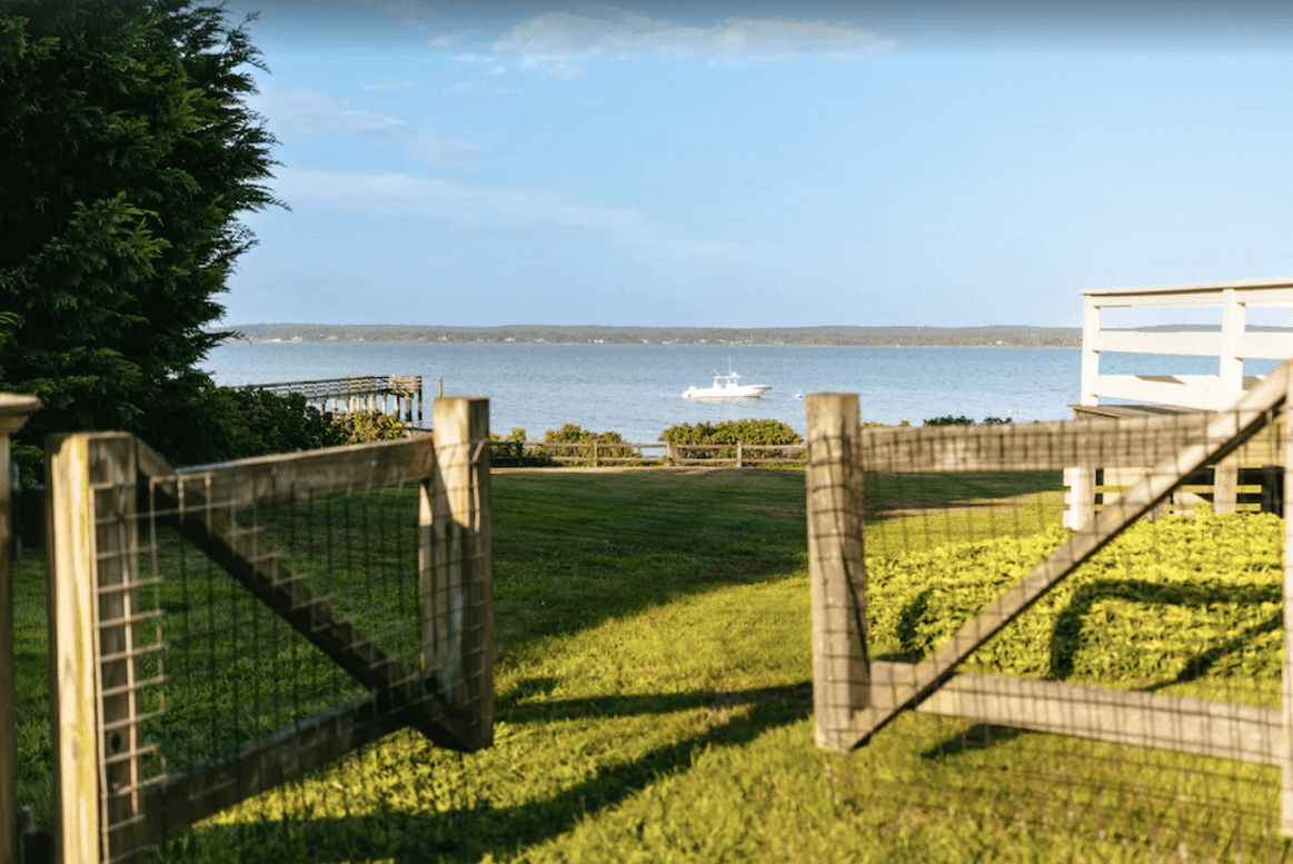 Mooring House - Image 25