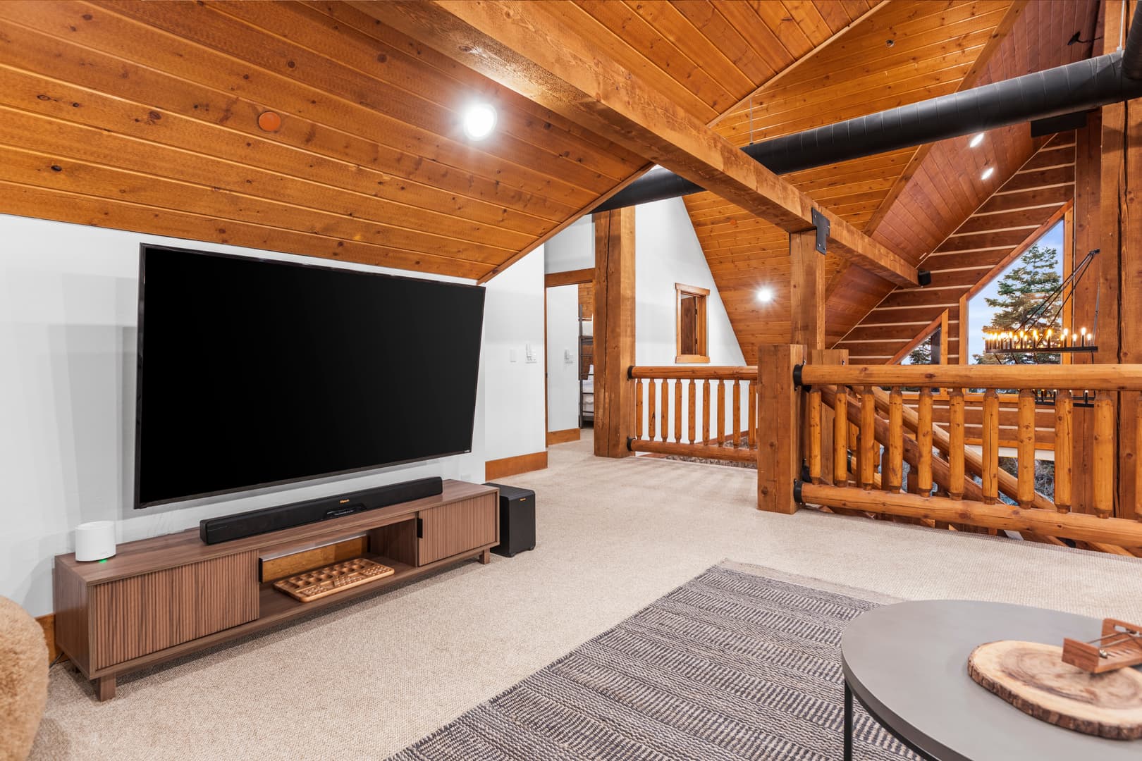 Unforgotten Utopia - Image 8