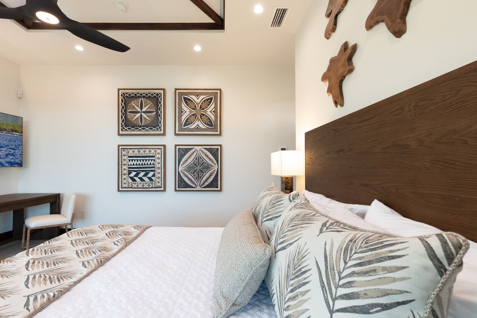 Hawaiian Elegance - Image 23