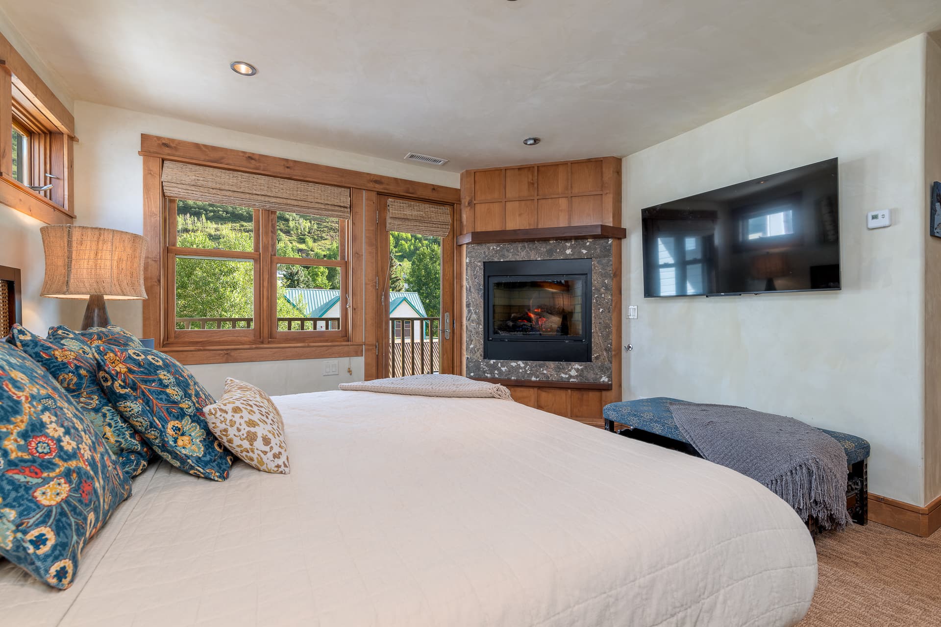 Main Stage Penthouse - Image 11