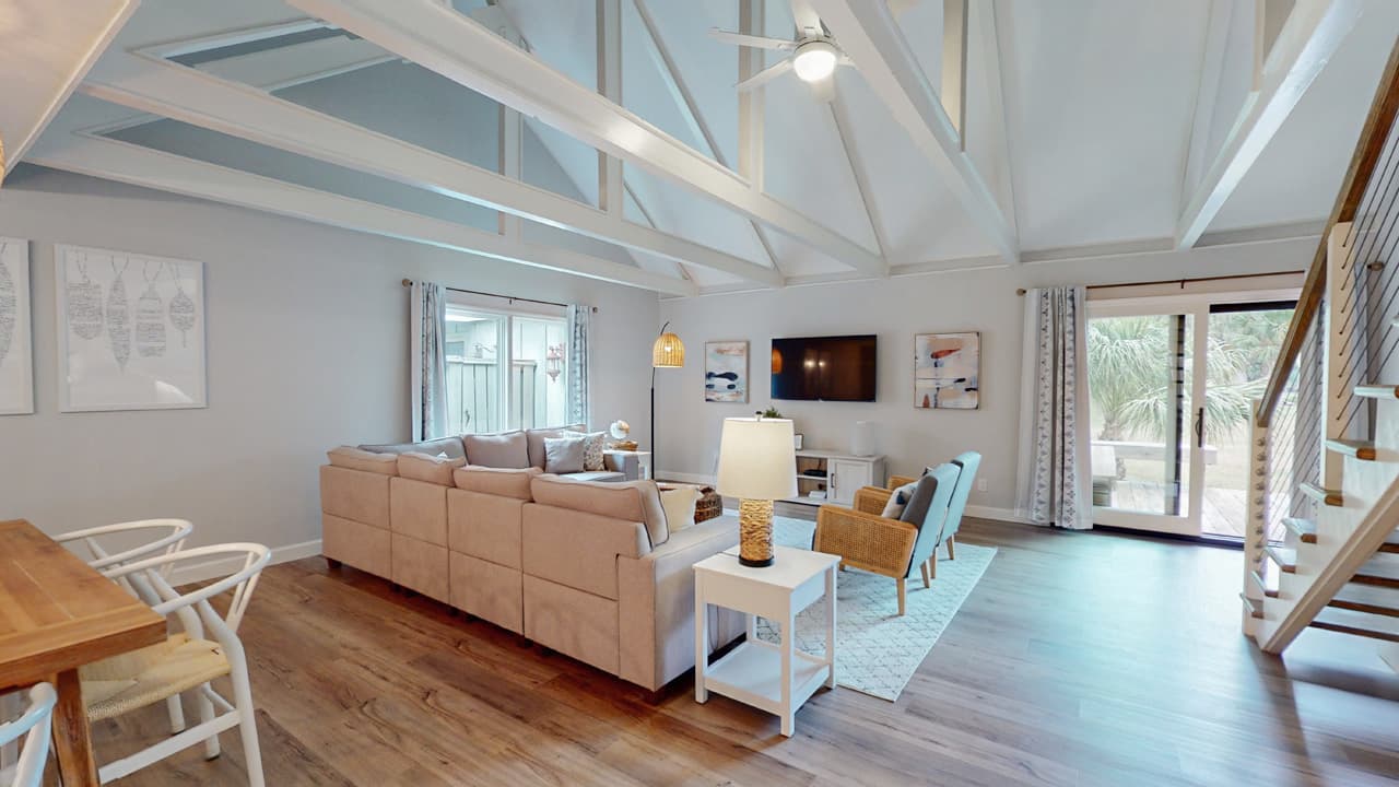 Queens Gant Home - Image 2