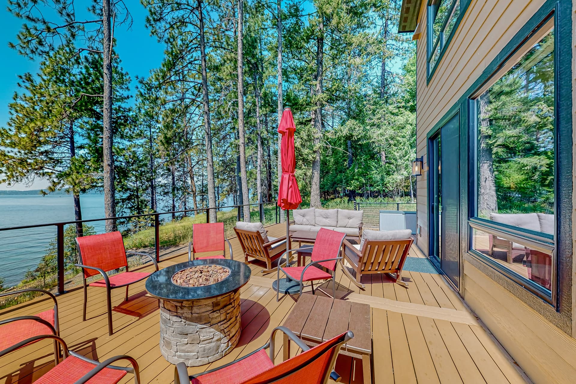 Leaning Pine Point at Half Round Bay - Image 4