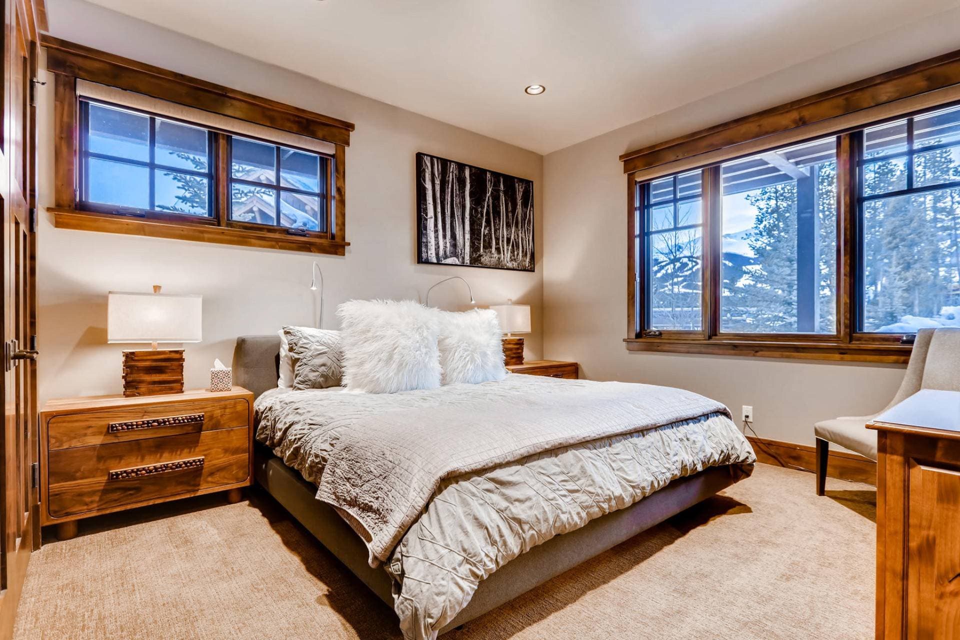 Monarch Place - Image 25