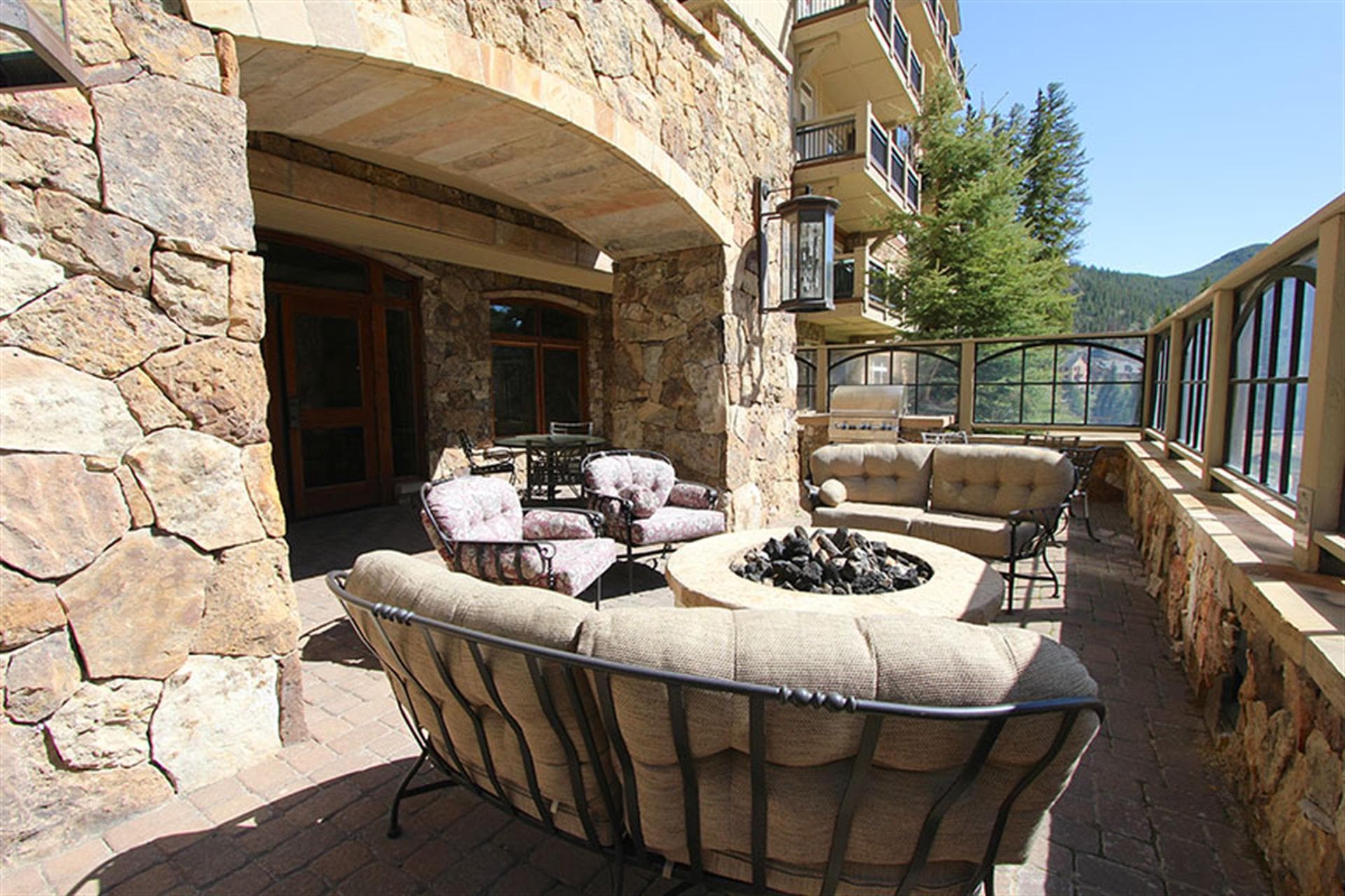 Quiet Escape - Image 32