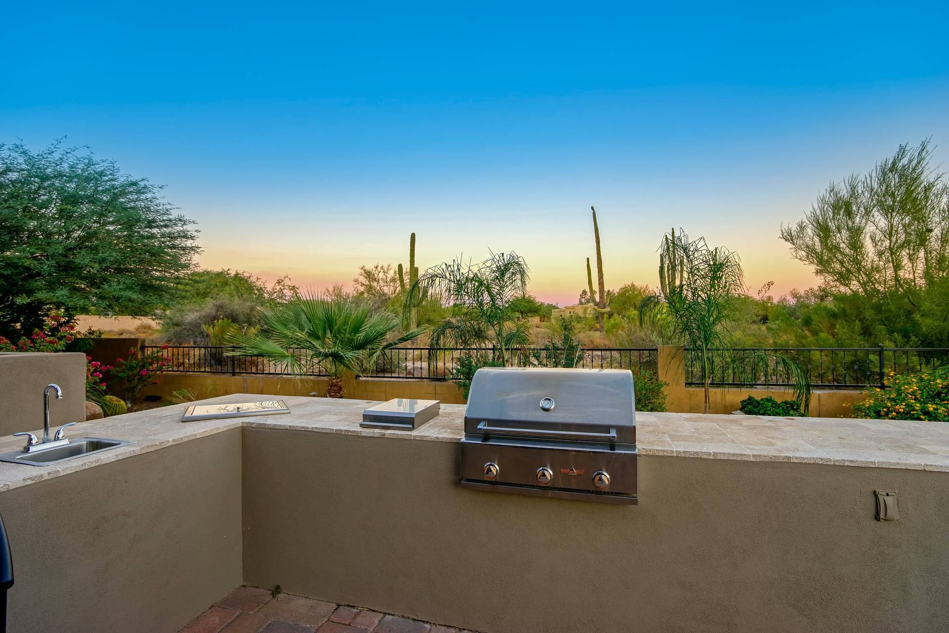 Desert Views Estate - Image 39