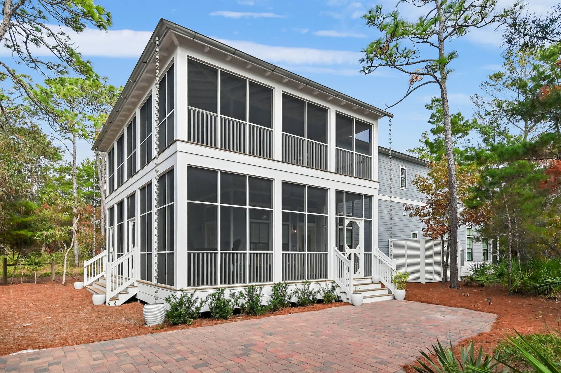 Caspian Blue Cottage - Image 1