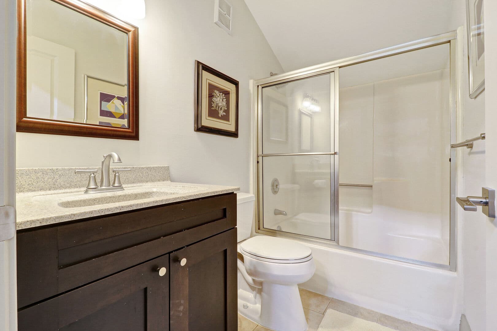 Sunny Shores - Image 23