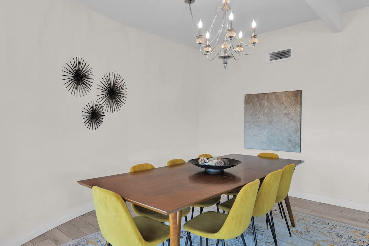 Sunkist Sanctuary - Image 28