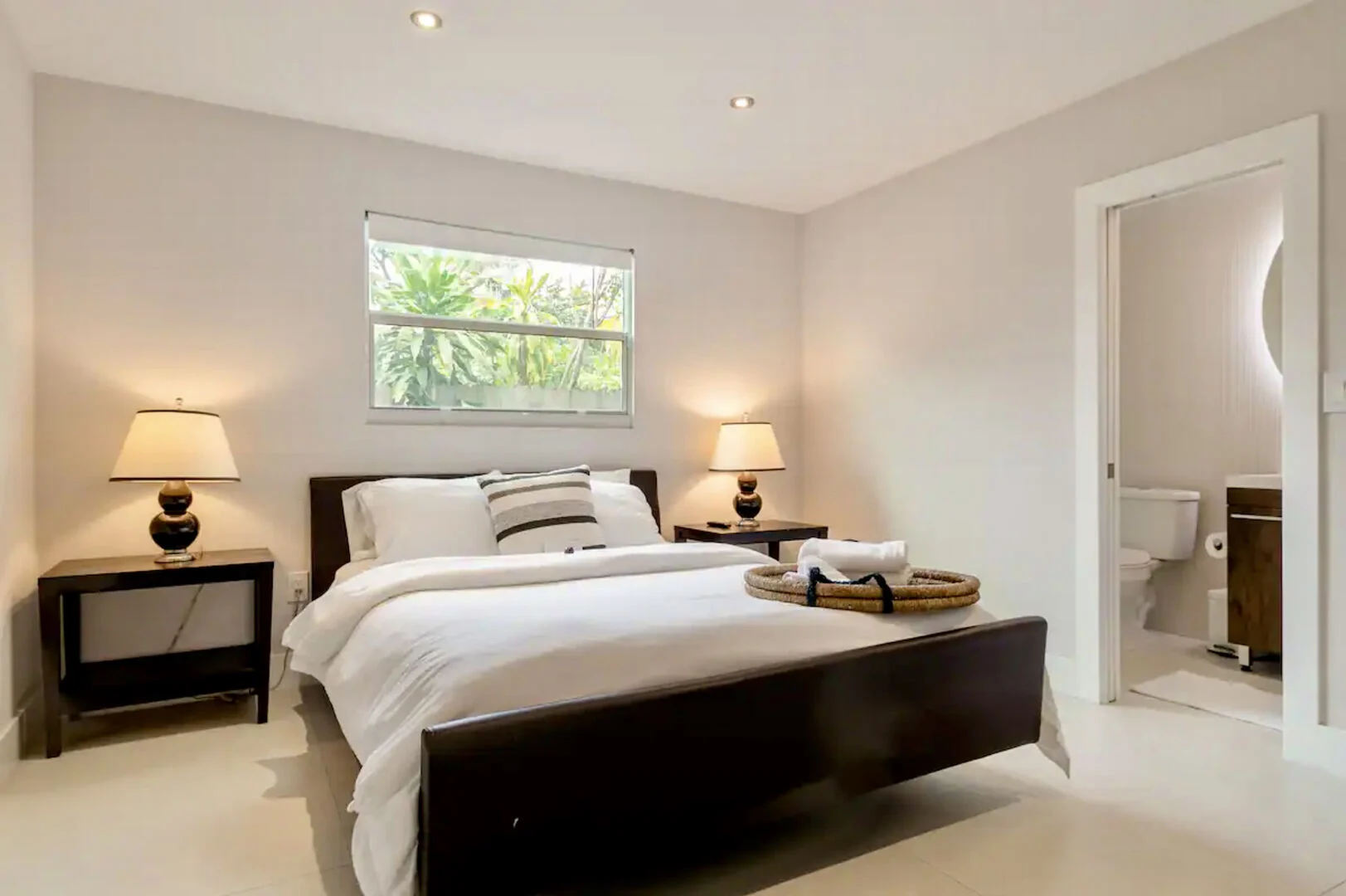 Tree House - Image 24