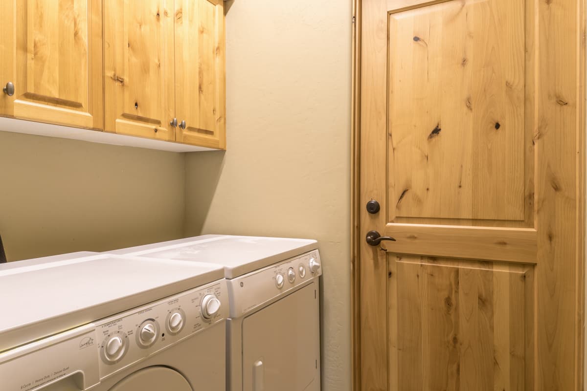 Lower Mountain Home #2 - Image 22