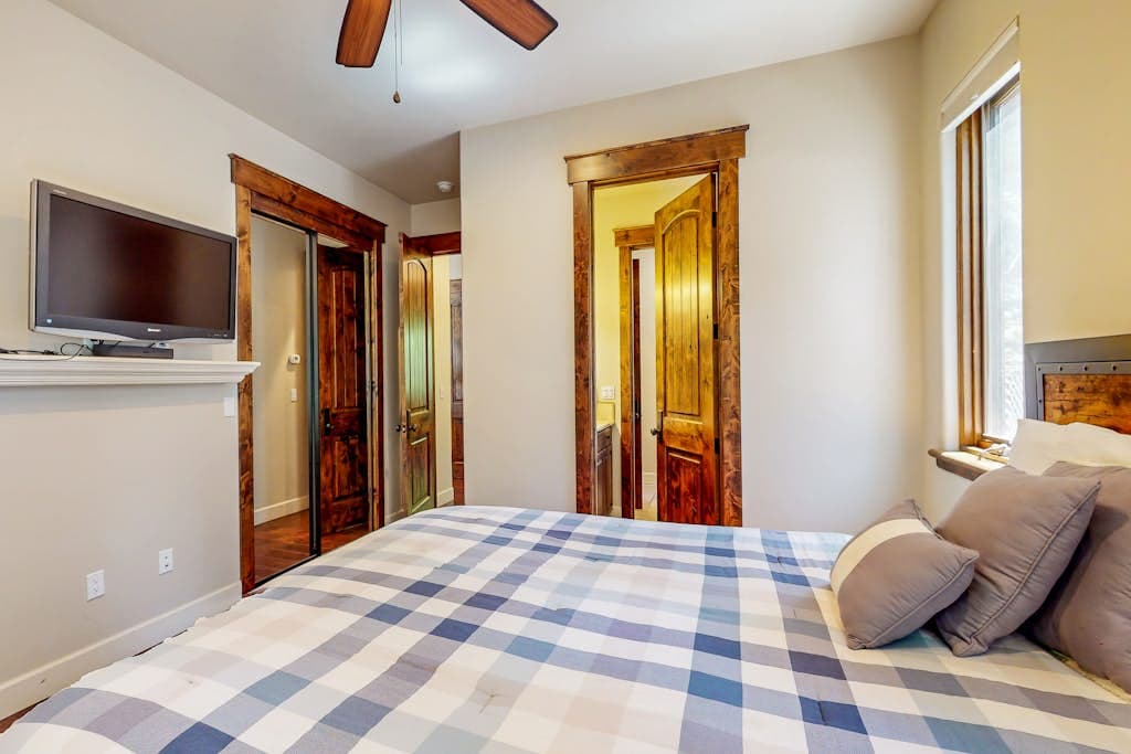 Cochise Charms Place - Image 6