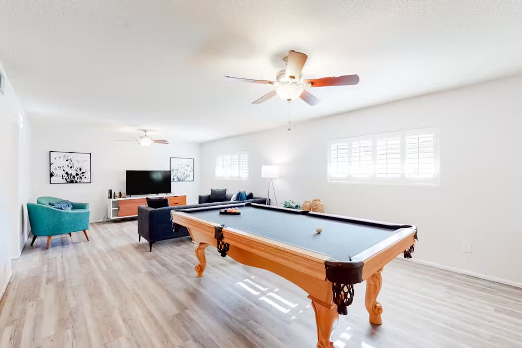 Charming Retro Gem - Image 6