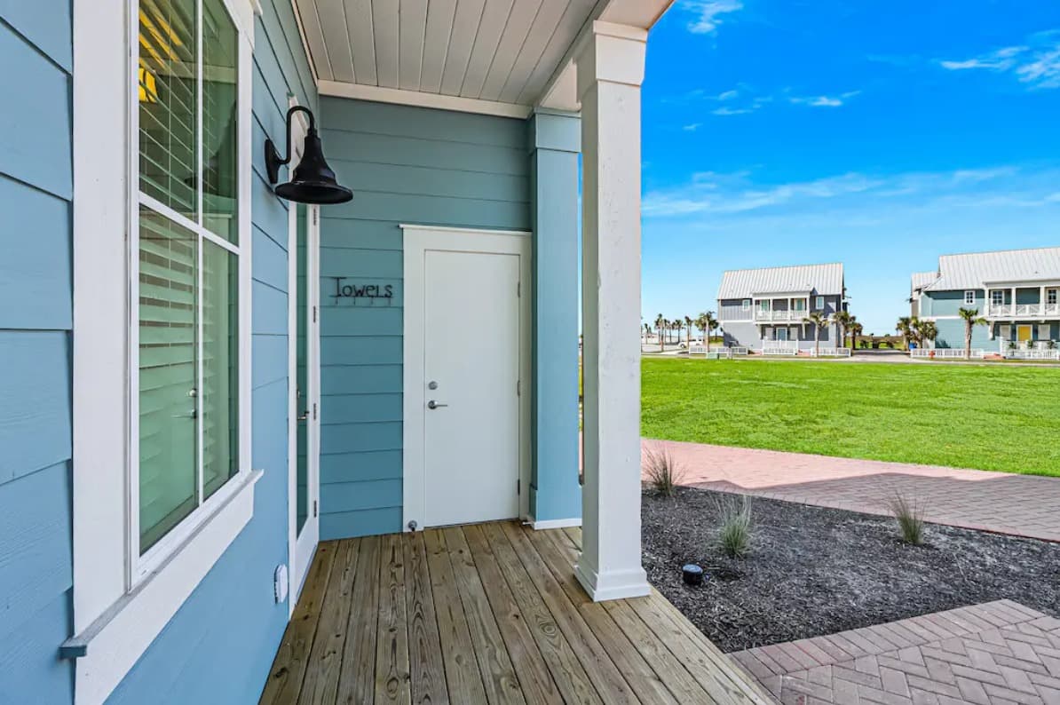 Sunrise At Anchor - Image 23