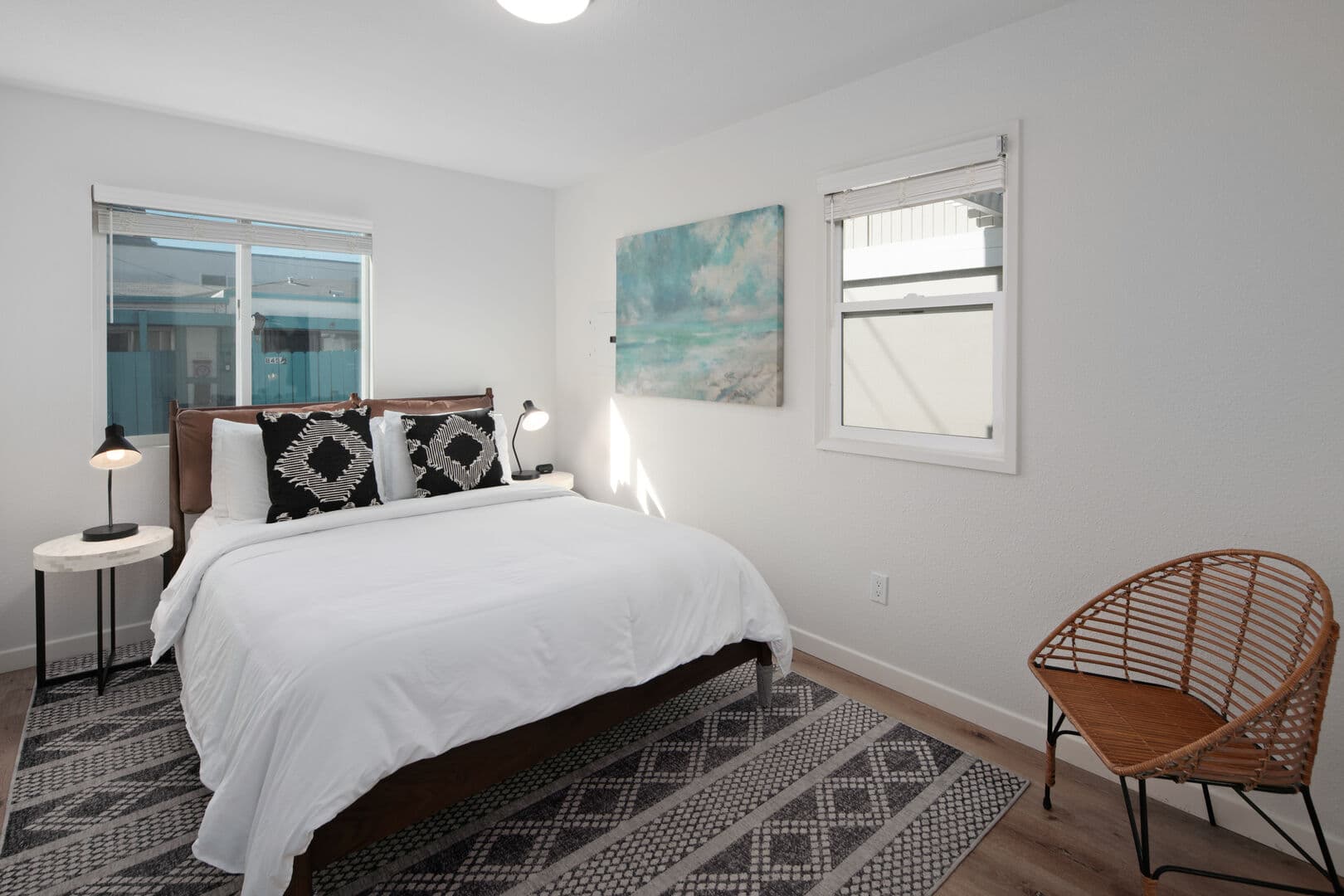 Surf and Bay - Image 7